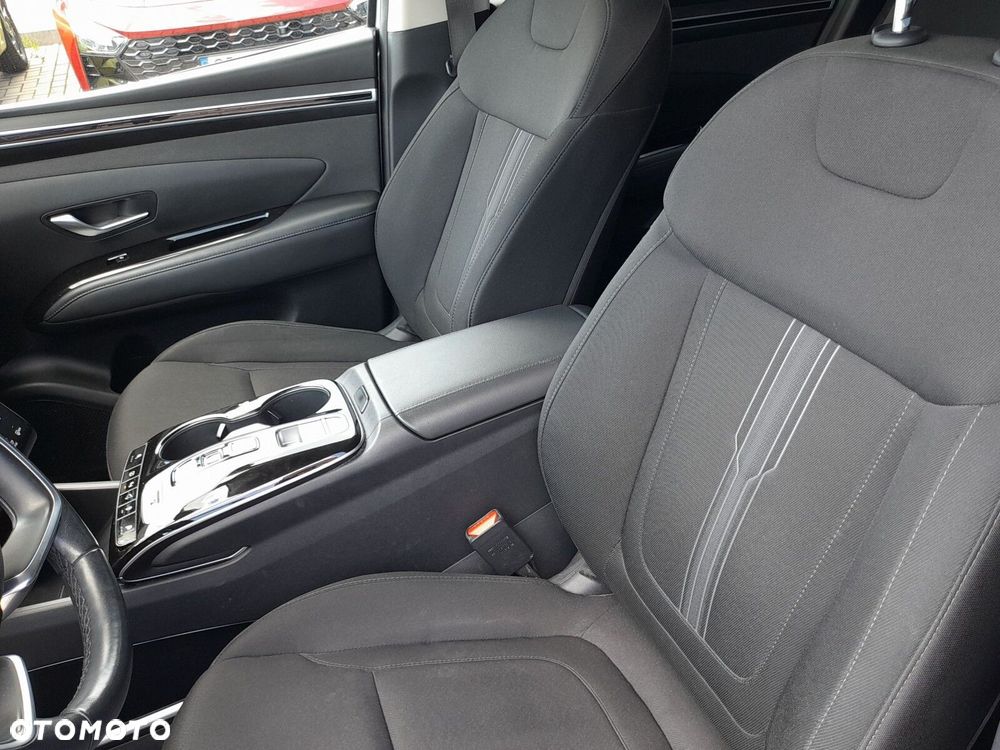 Hyundai Tucson 1.6 T-GDi HEV Executive 4WD - 13