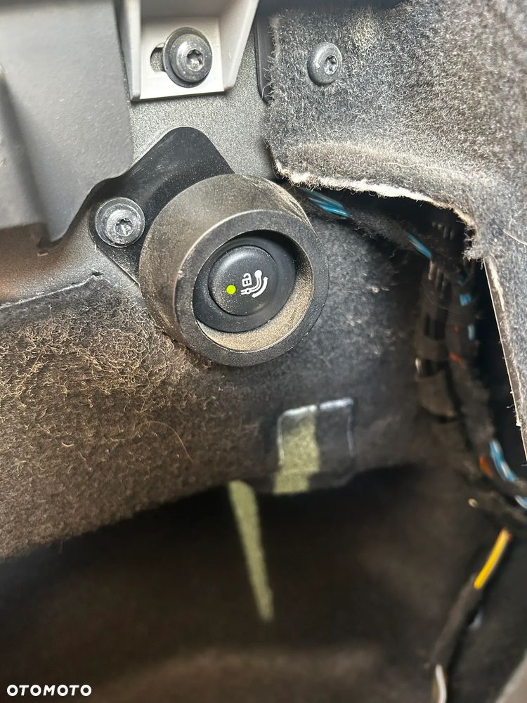 BMW Seria 3 318d - 16