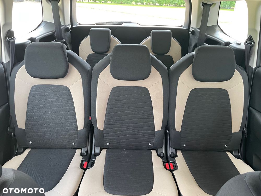 Citroën C4 Grand Picasso - 8