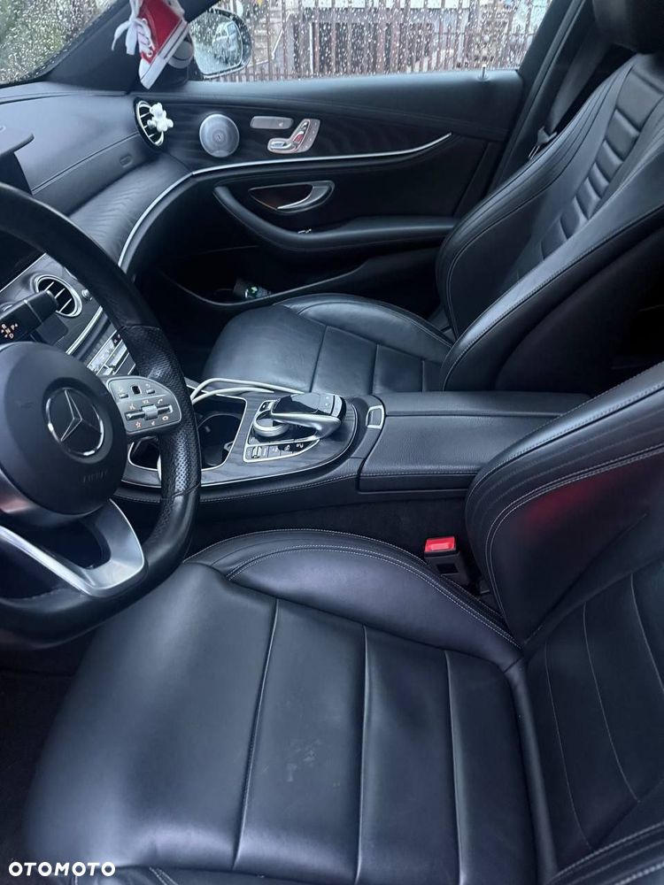 Mercedes-Benz Klasa E 300 de AMG - 7