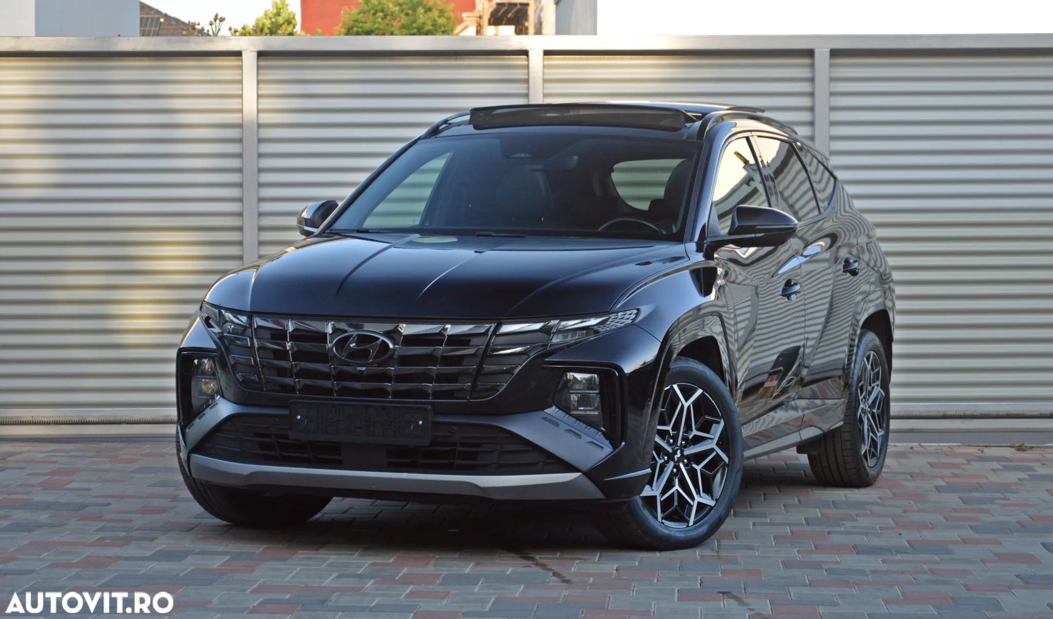 Hyundai Tucson - 1