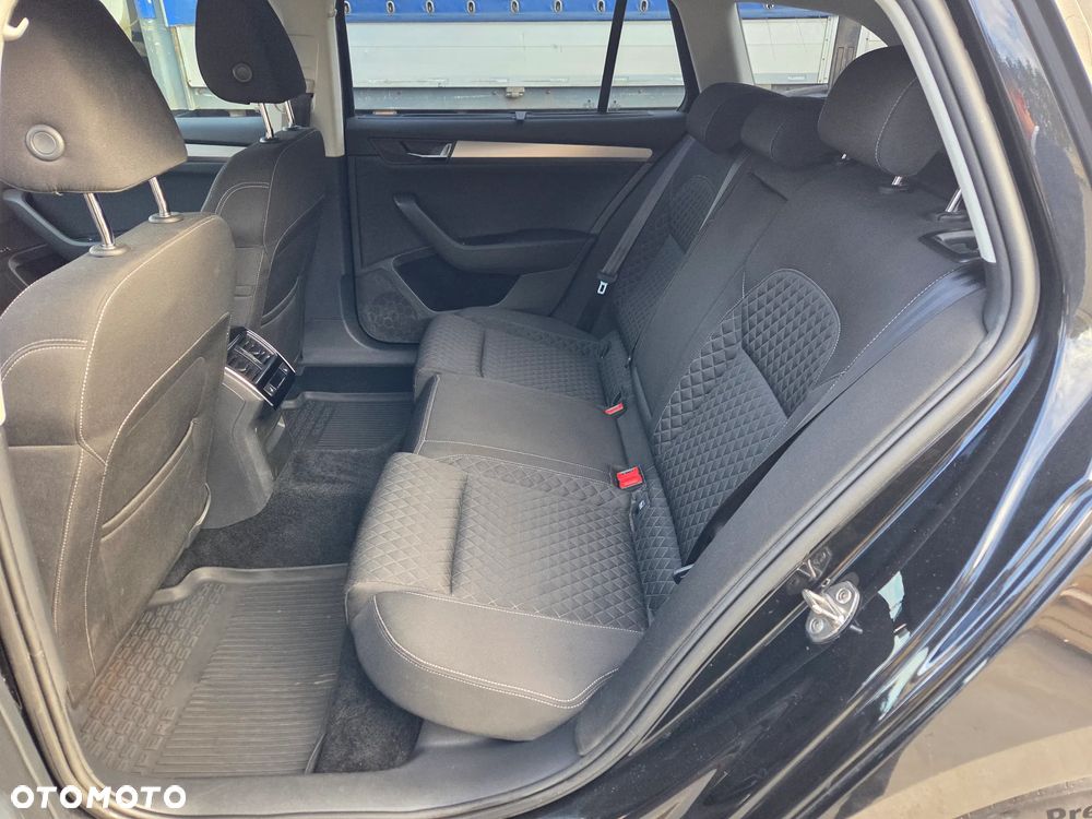 Skoda Superb 2.0 TDI 4x4 Style DSG - 11