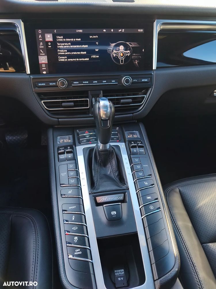 Porsche Macan S - 24