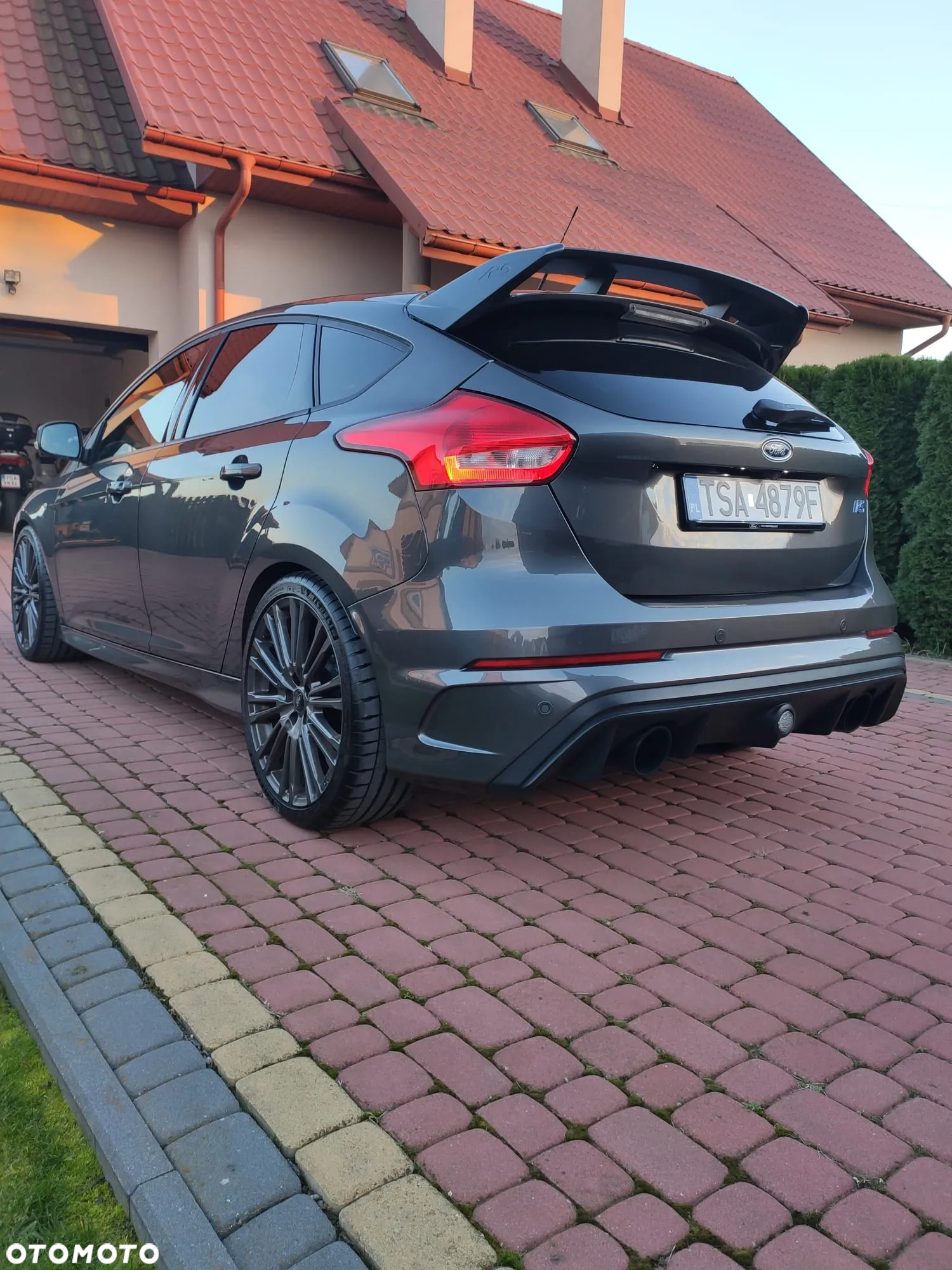 Ford Focus 2.3 EcoBoost RS - 11