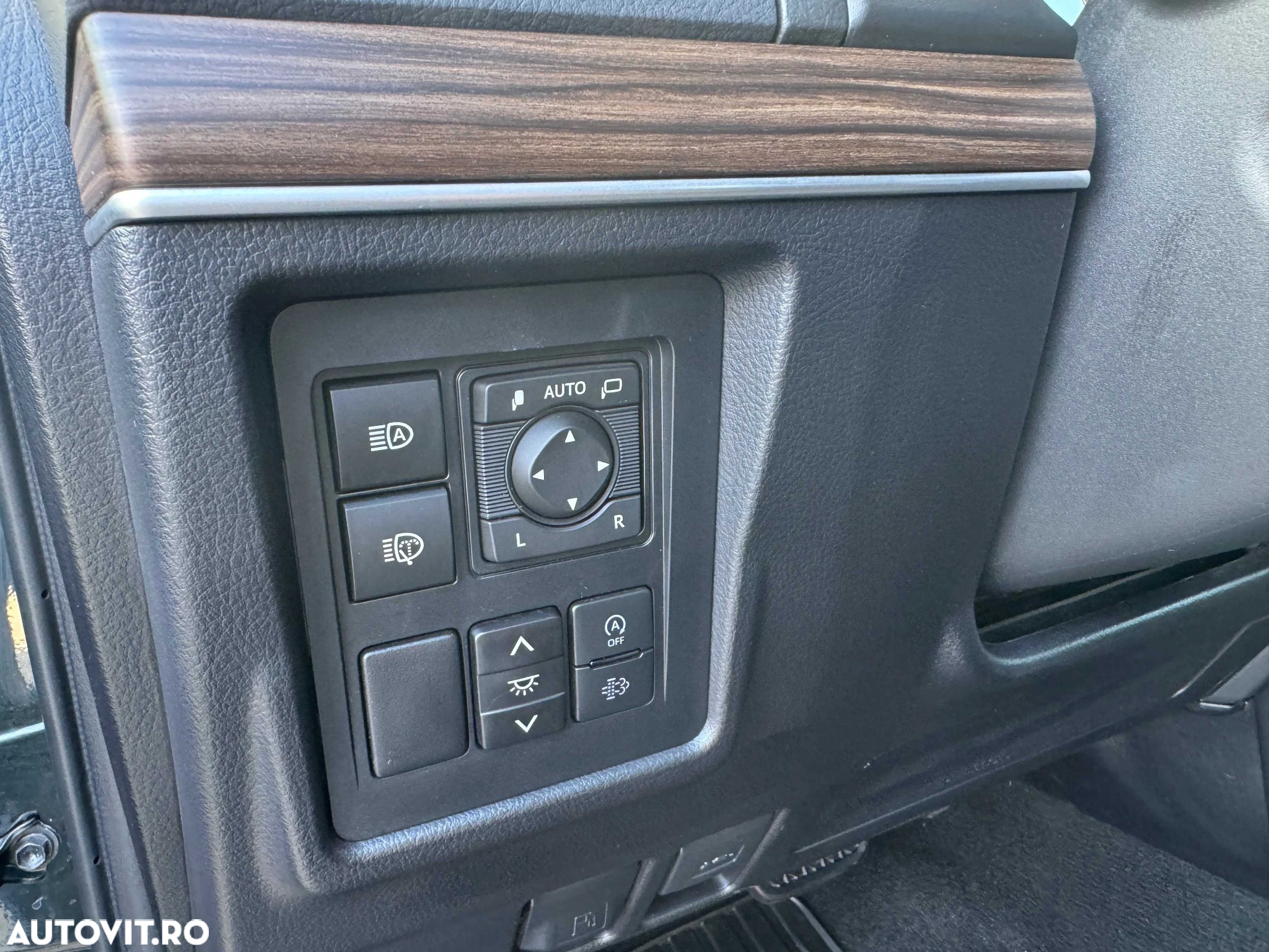 Toyota Land Cruiser 2.8l D-4D 204 CP A/T 7 locuri Executive - 9