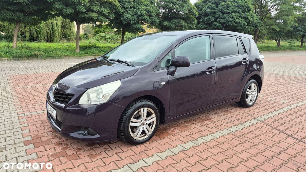 Toyota Verso 2.0 D-4D - 2