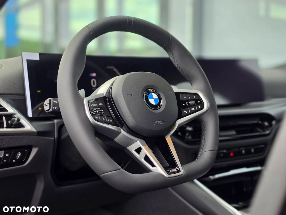 BMW Seria 3 320i xDrive M Sport - 22