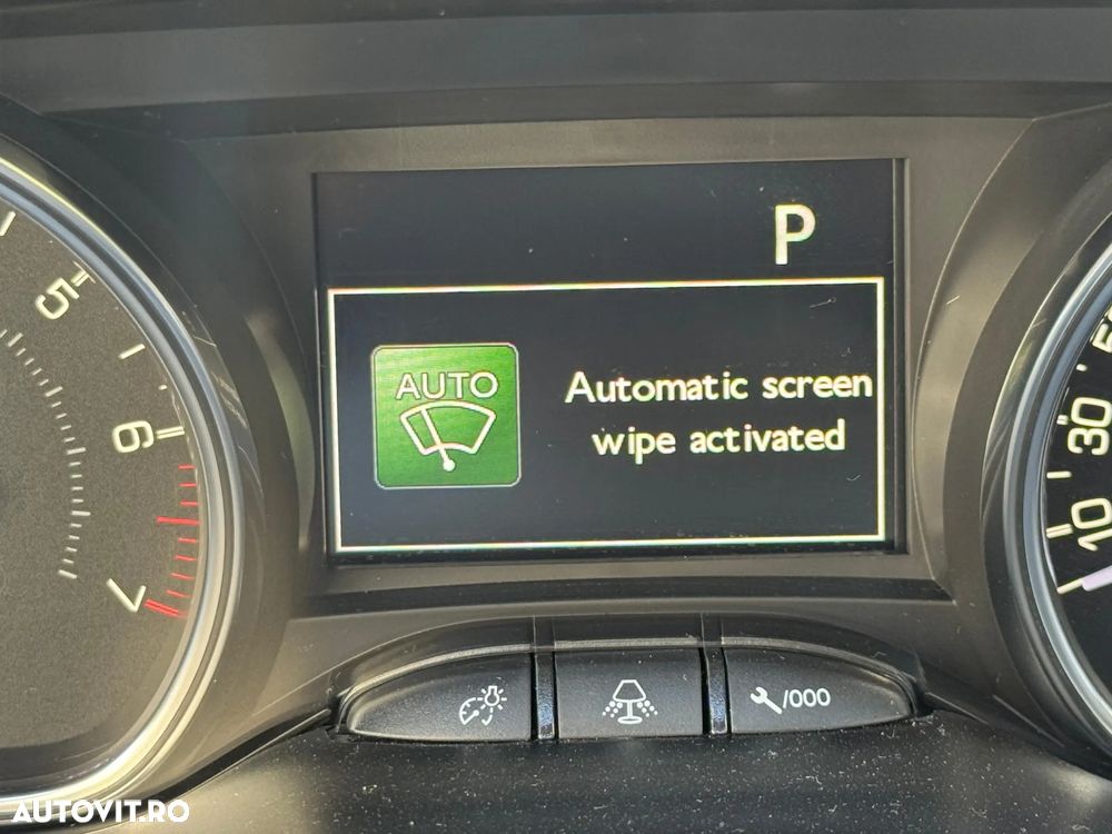 Peugeot 2008 PureTech 110 GPF Stop&Start EAT6 Allure - 26