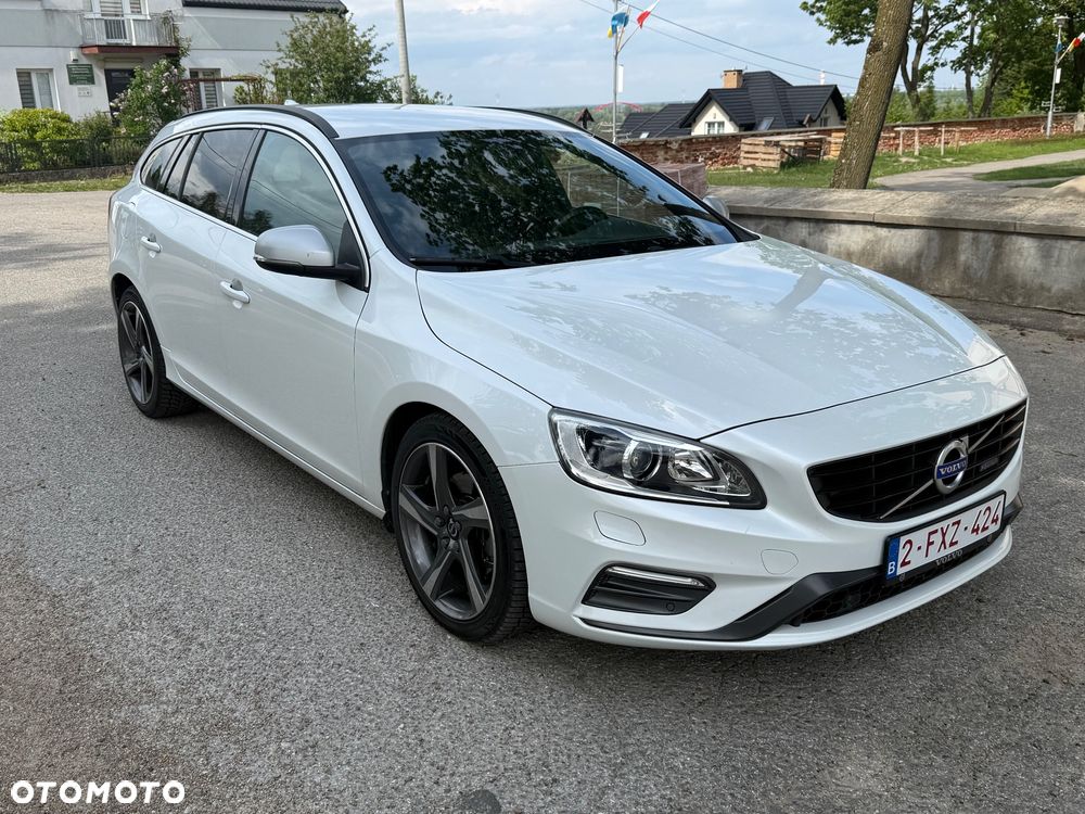 Volvo V60 D4 Drive-E R-Design Summum - 15