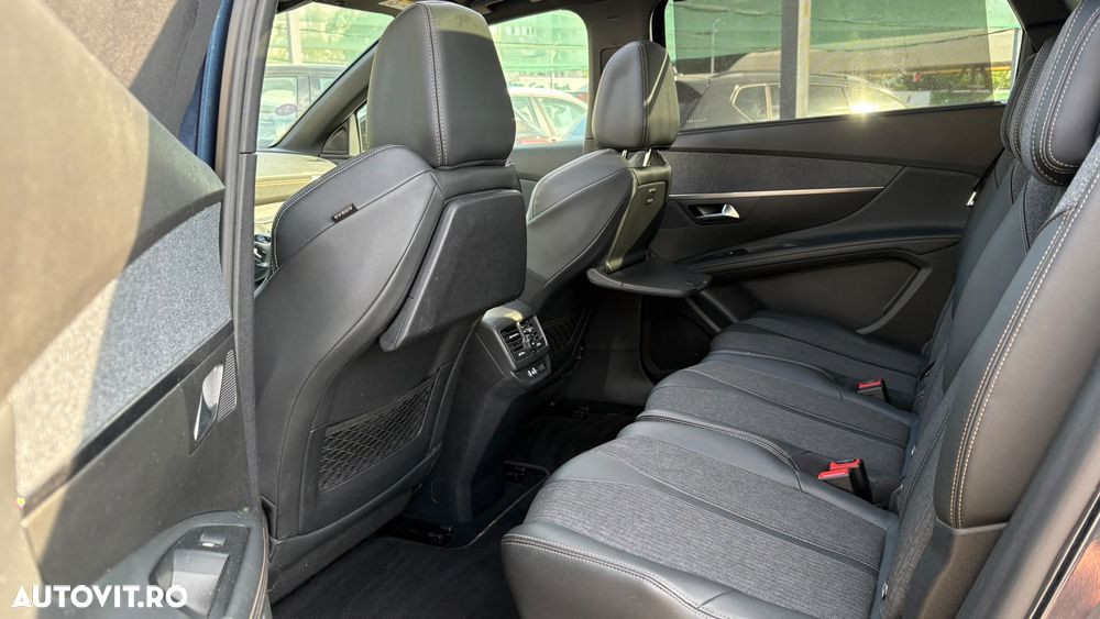 Peugeot 5008 - 22