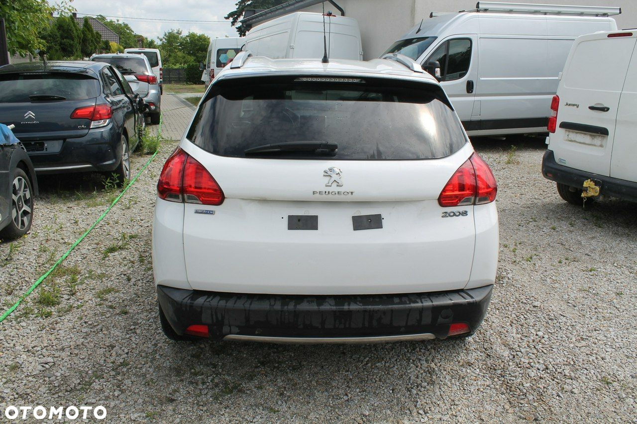 Peugeot 2008 - 6