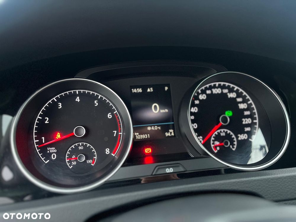 Volkswagen Golf 1.4 TSI BMT Highline DSG - 28