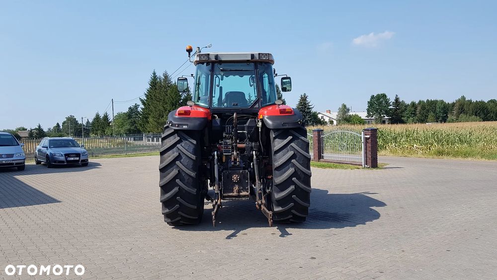 Massey Ferguson 8220 Xtra 2003R - 18