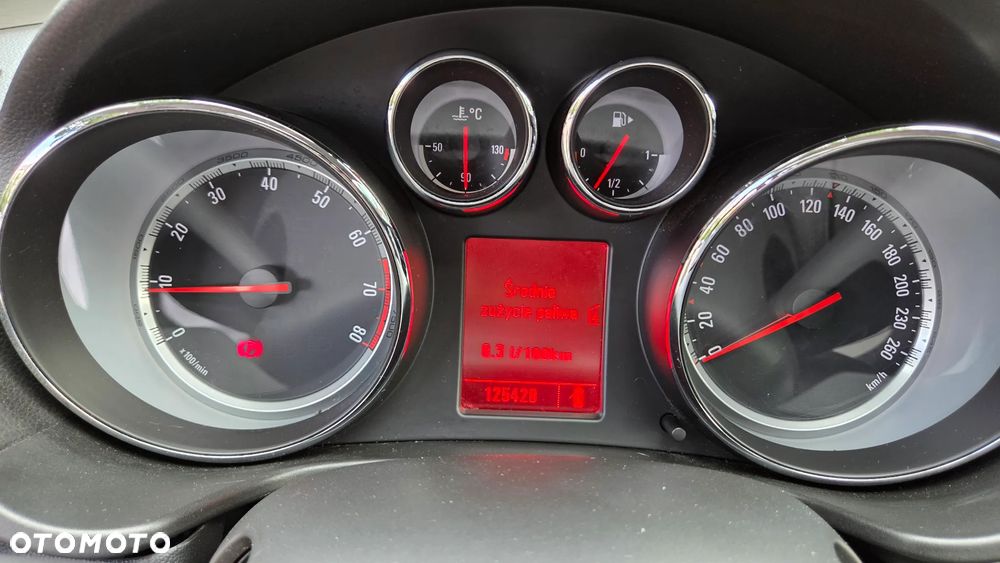 Opel Insignia 1.8 Cosmo - 24