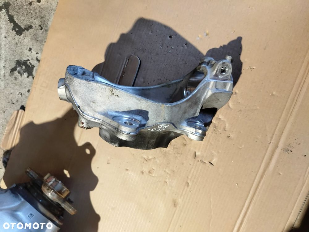 Zwrotnica prawa BMW G20/G21 xdrive - 11