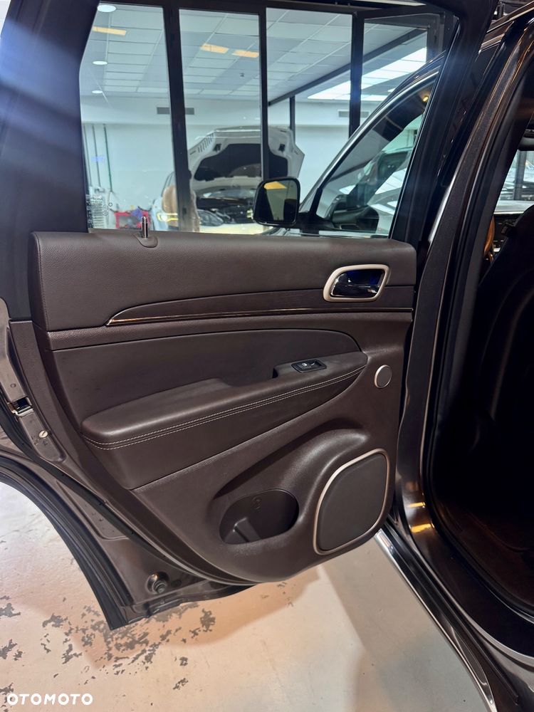 Jeep Grand Cherokee 5.7 V8 HEMI Summit - 20