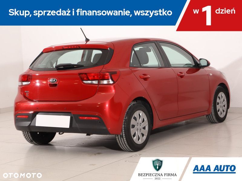 Kia Rio - 6