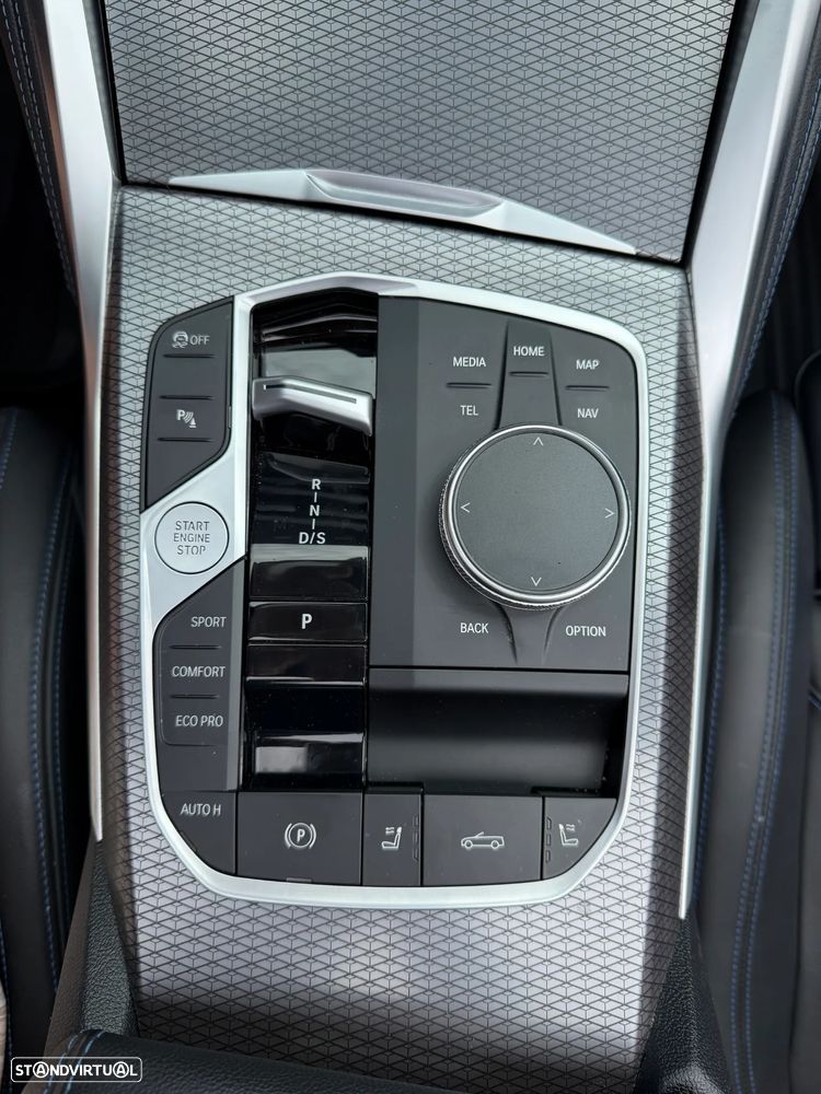 BMW 420 d Pack Desportivo M Auto - 26