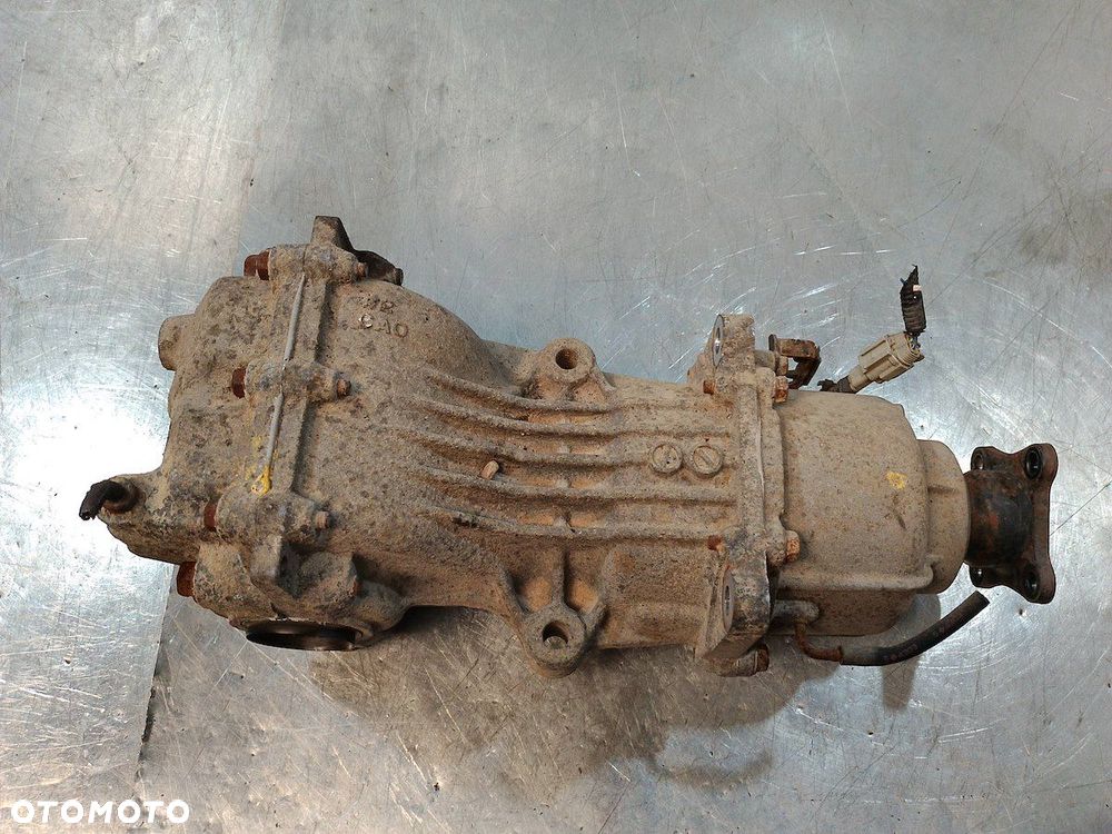 MOST TYLNY NISSAN X-TRAIL T30 ( 01-07 ) - 1