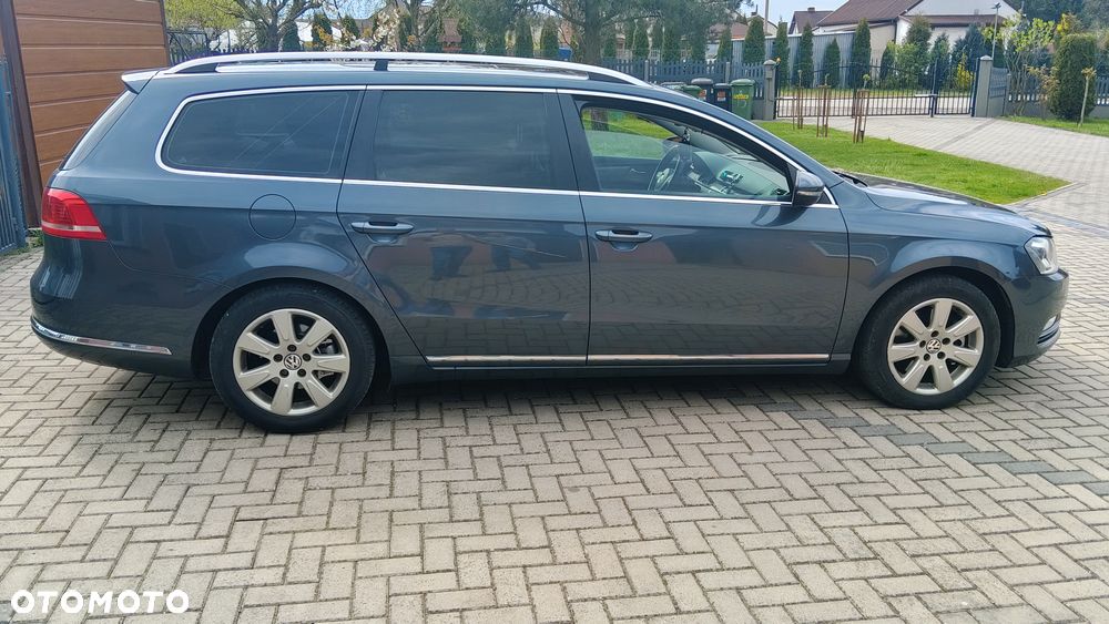 Volkswagen Passat 2.0 Blue TDI SCR Highline - 2