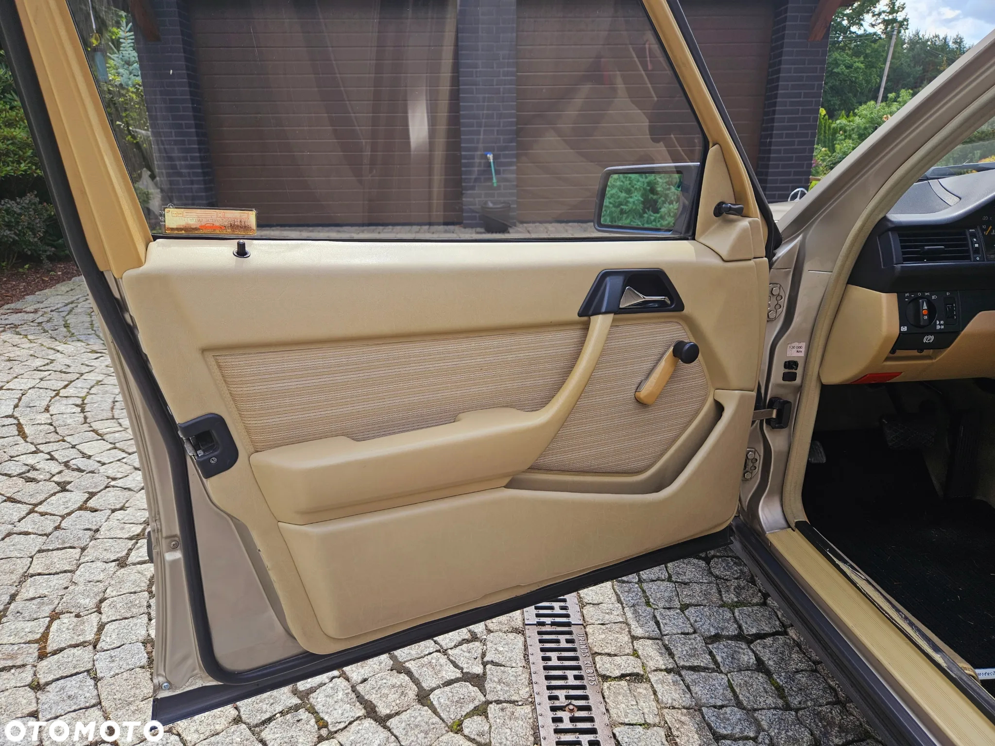 Mercedes-Benz W124 (1984-1993) - 13