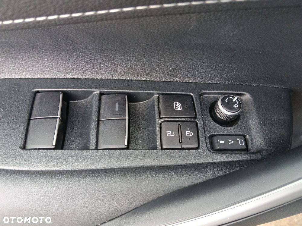 Toyota Corolla 1.8 Hybrid Style - 15