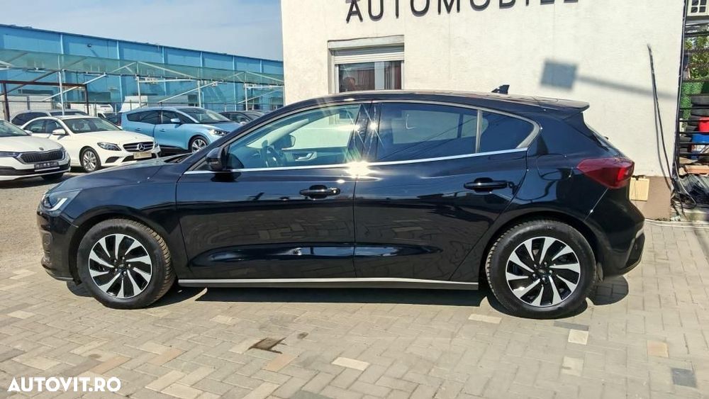 Ford Focus - 8