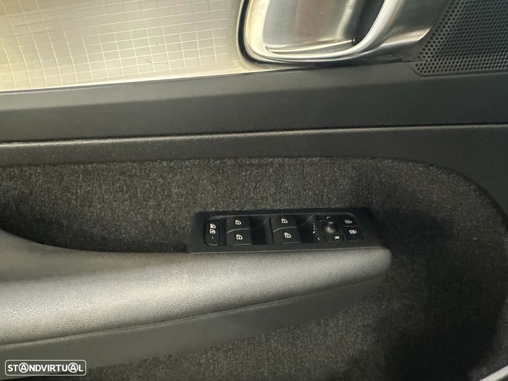 Volvo XC 40 T4 Recharge DKG Inscription - 12