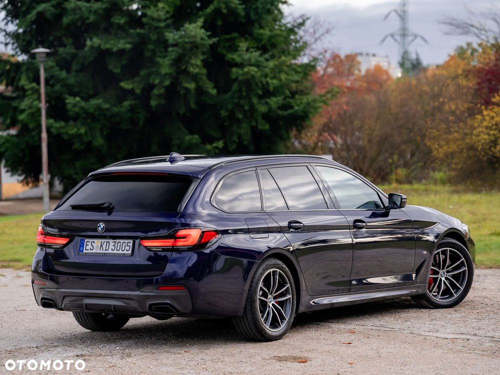 BMW Seria 5 520d xDrive M Sport Edition - 8