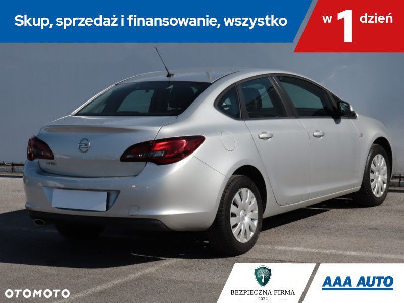 Opel Astra - 7