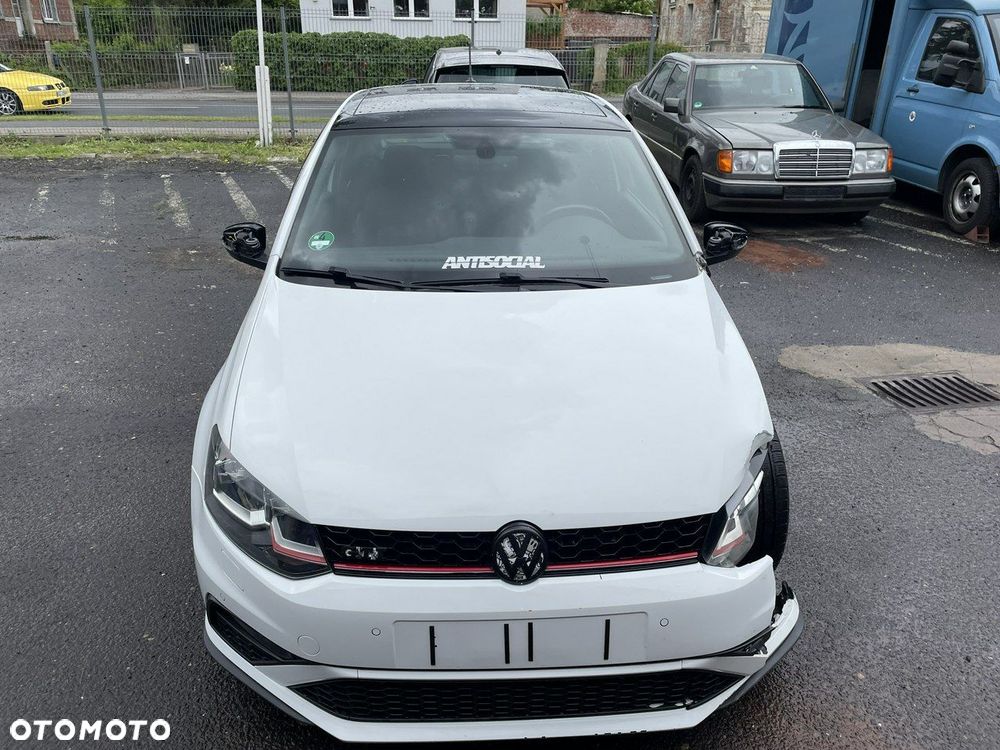 Volkswagen Polo - 34