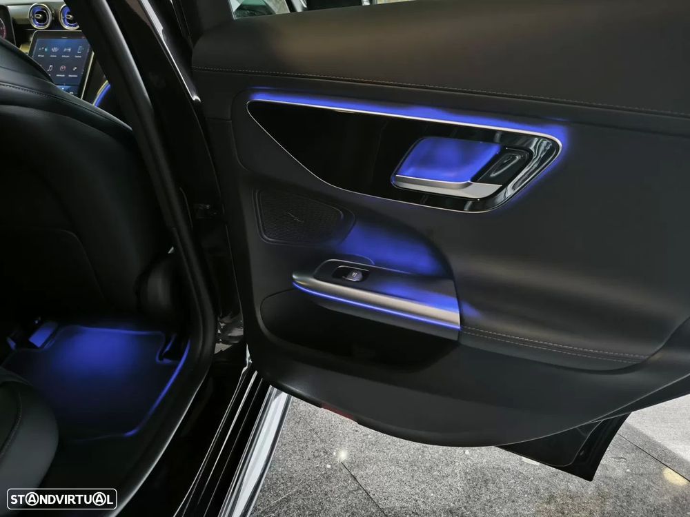 Mercedes-Benz C 300 d AMG Line - 38