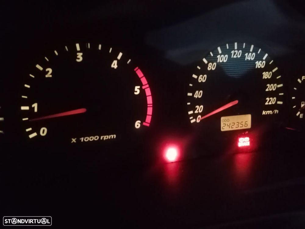 Hyundai Santa Fe 2.0 CRDi Family 4WD - 8