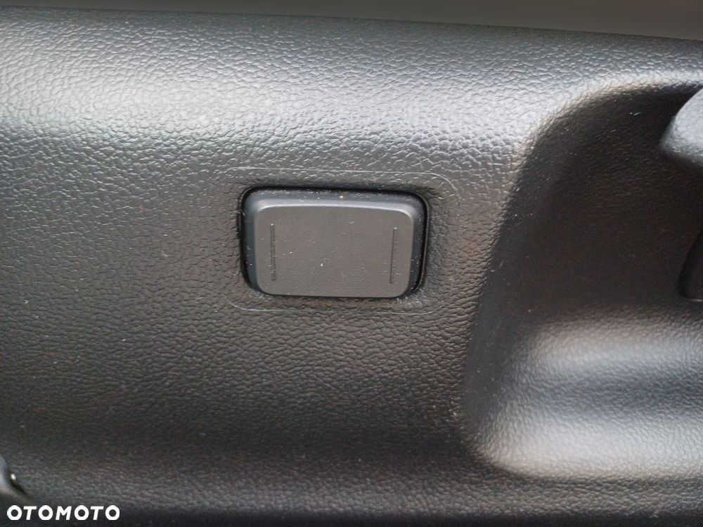 Toyota Corolla 1.8 Hybrid Comfort - 23