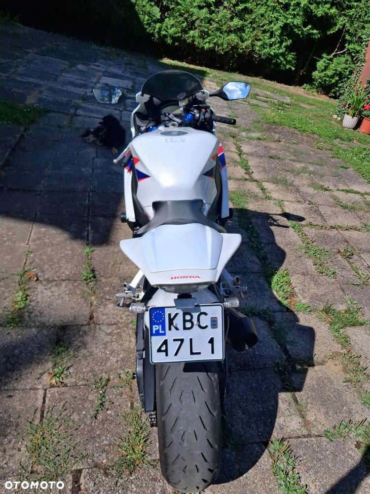 Honda CBR - 9
