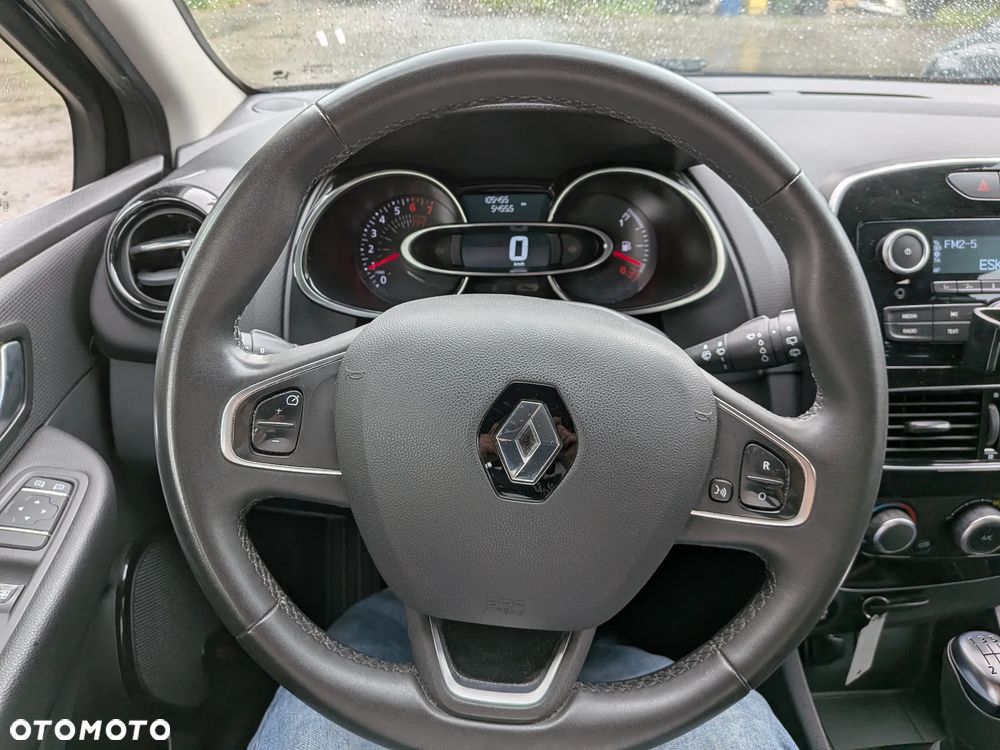 Renault Clio 1.2 16V 75 LIMITED - 18