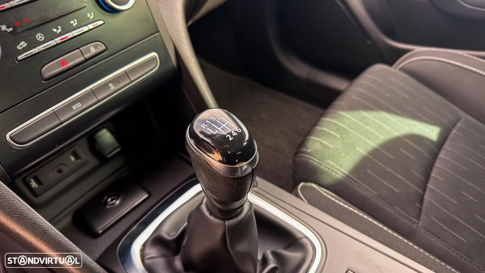 Renault Mégane Sport Tourer 1.5 Blue dCi Limited C/PM+Pneu - 10