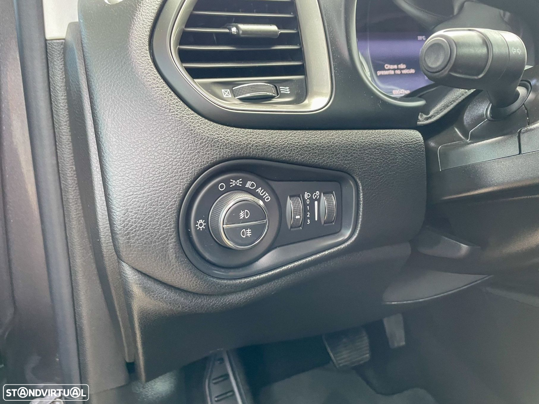 Jeep Renegade 1.6 MJD Limited DCT - 12