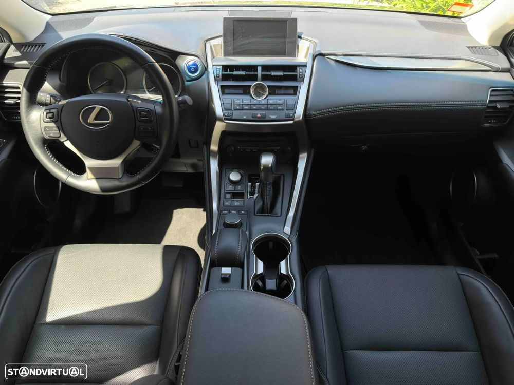 Lexus NX 300h Executive+ - 7