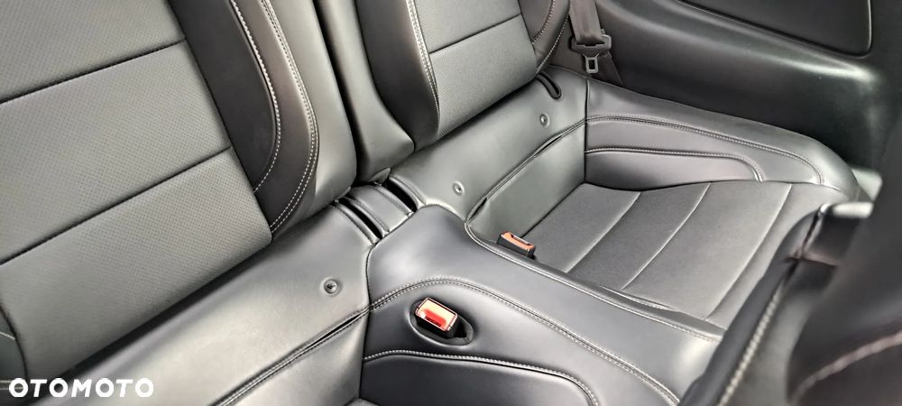 Ford Mustang - 17