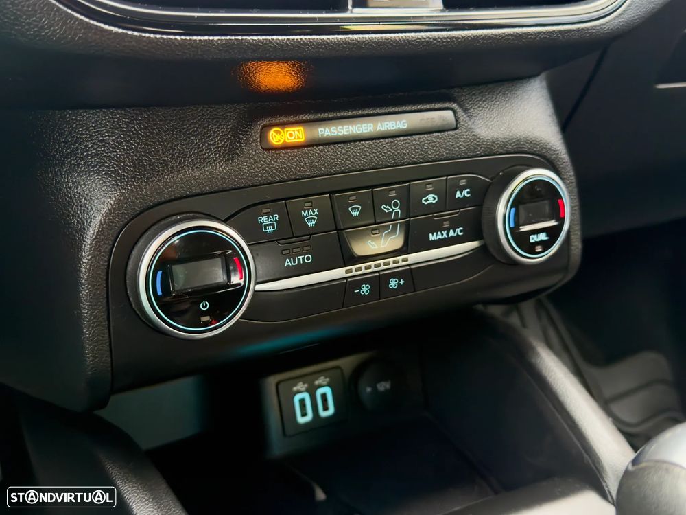 Ford Focus SW 1.5 TDCi ST-Line - 16