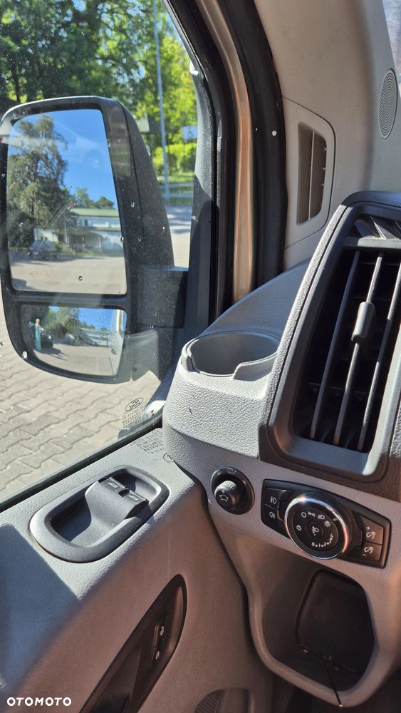 Ford Transit - 10