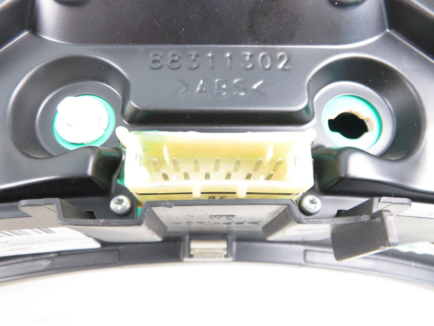 LICZNIK OPEL CORSA C (X01) 1.7 DI - Y 17 DTL 09166808FB - 2