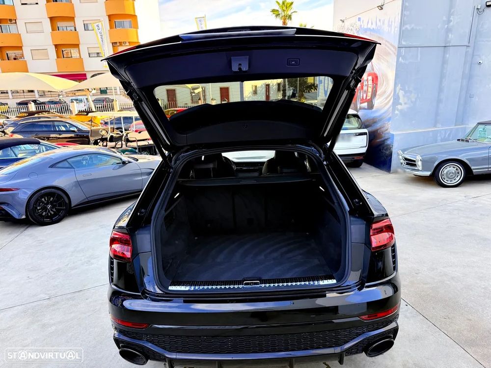 Audi RS Q8 4.0 TFSI quattro Tiptronic - 42