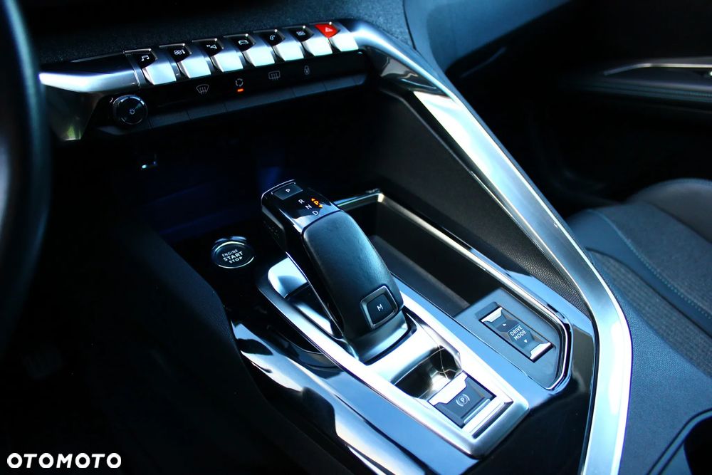 Peugeot 5008 BlueHDi 180 EAT8 Allure - 24
