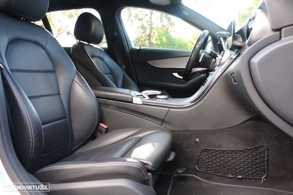 Mercedes-Benz C 300 de AMG Line - 21