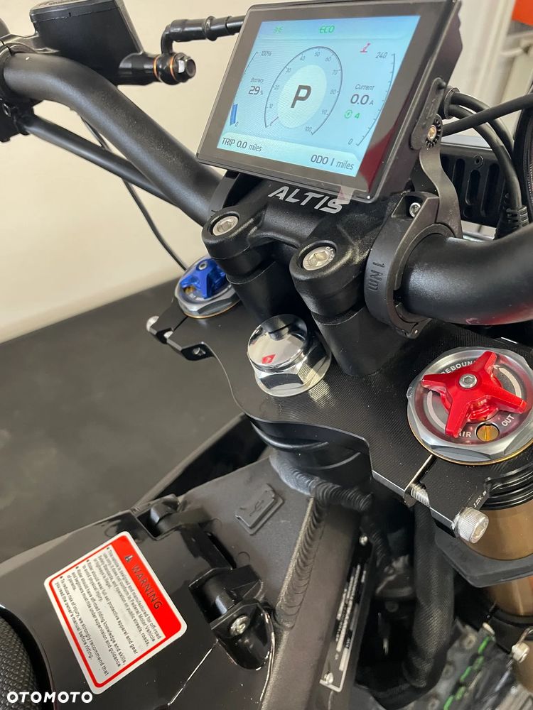 Altis Powersports Sigma - 11