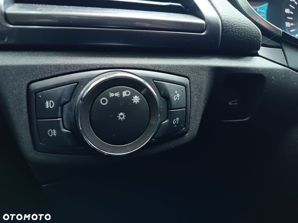 Ford Mondeo - 29