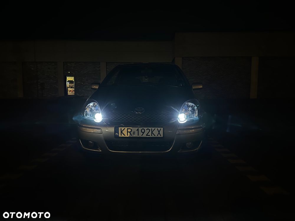 Toyota Yaris - 29