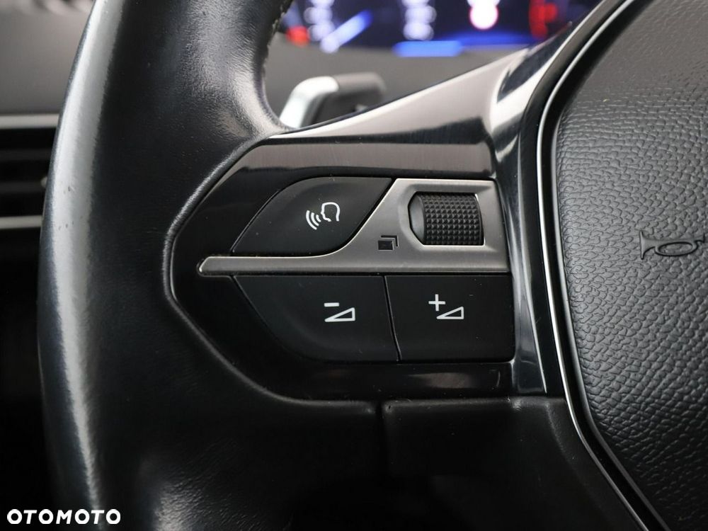 Peugeot 5008 BlueHDI 130 EAT8 Active Business-Paket - 31